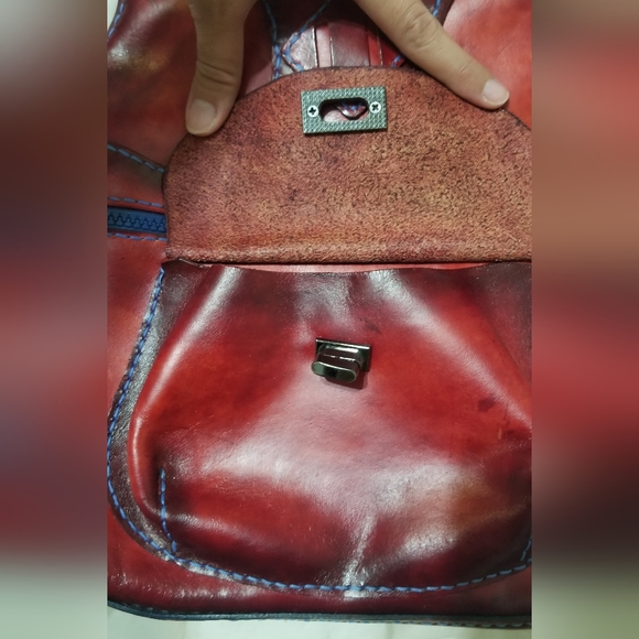 handmade leather backpack. - Picture 3 of 8